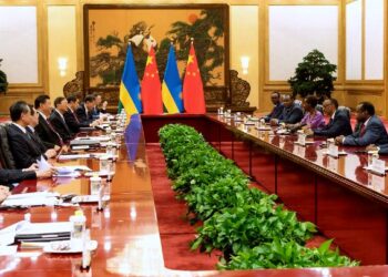 A meeting between Chinese and Rwandan delegations at FOCAC in 2018. (Photo: Office of the President of Rwanda)